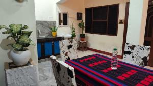 Afbeelding uit fotogalerij van Homestay Comfort Villa in Rāmpur