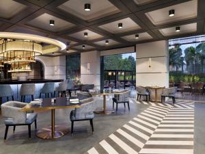 Un restaurant sau alt loc unde se poate mânca la Novotel Guwahati GS Road