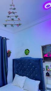 Ένα ή περισσότερα κρεβάτια σε δωμάτιο στο Luxe Cozy Comfort