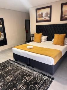 Katil atau katil-katil dalam bilik di Masana Hotels +9 gambar
