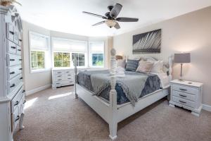 Postel nebo postele na pokoji v ubytování Bella- 5 bedroom beauty