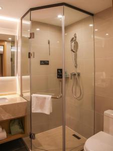 Phòng tắm tại City Comfort Inn Wuhan Jianghan Road Xunlimen Metro Station