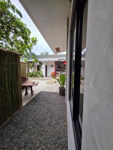 Imagen de la galería de Pisces Tourist Inn, Port Barton, en Itaytay