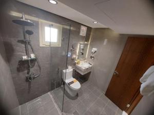 Ένα μπάνιο στο ساتورن هاوس للشقق الفندقية +38 φωτογραφίες