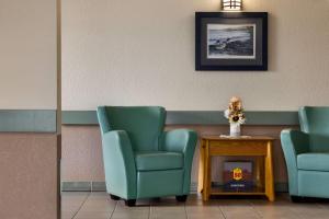 Gallery image of Super 8 by Wyndham Swan River MB in Swan River