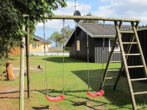 Herní místnost nebo prostor pro děti v ubytování 8 person holiday home in Hals-By Traum