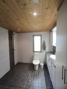 Bilik mandi di Borealis House 2