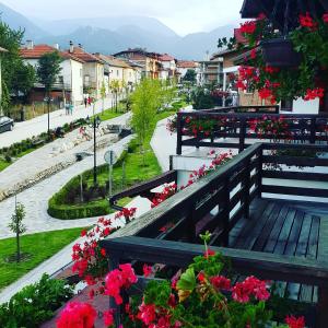 Afbeelding uit fotogalerij van Guest House Dzhangal in Bansko
