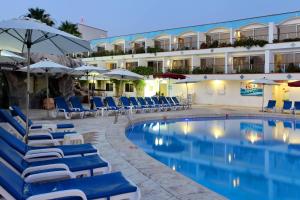Bazén v ubytování Americana Eilat Hotel nebo v jeho okolí