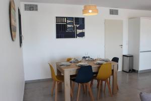 Χώρος καθιστικού στο Superbe T3 dans résidence de standing avec parking privatif - 6LACOR3