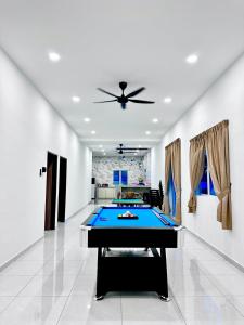 Sto za bilijar u objektu 逃离城市 mumu home