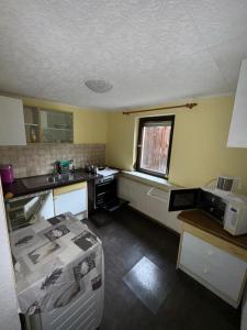 Dapur atau dapur kecil di Von Rosenthal Apartment - Nähe Zentrum