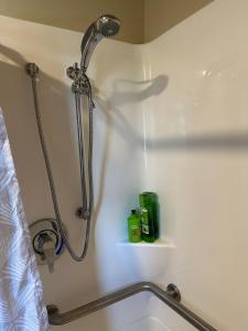 Et badeværelse på Rutland Hill Farmhouse