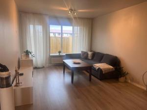 Gallery image of Kozy place in Reykjavik with a lake view in Reykjavík