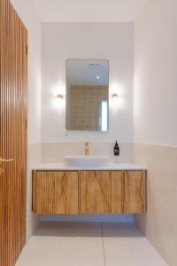 Φωτογραφία από το άλμπουμ του Villa Valli 5, Luxury Mediterranean Villa Bingin σε Uluwatu +3 φωτογραφίες