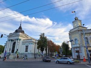 Gallery image of Apartament în centrul Chișinăului, cu curte verde și liniștită! in Chişinău