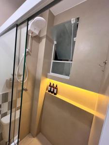 Un baño de Charming loft in Catete with cinema! 3 minutes from the subway!