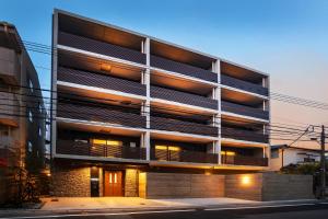 Το κτήριο όπου στεγάζεται  το ξενοδοχείο +31 φωτογραφίες