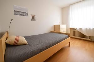 Postel nebo postele na pokoji v ubytování Köln Frechen 38