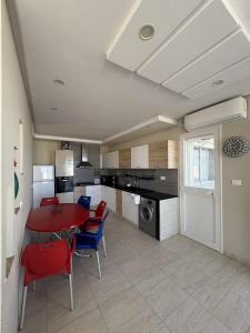 Kuchyň nebo kuchyňský kout v ubytování Dar Haj Kacem