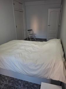 Postel nebo postele na pokoji v ubytování Sea and Sun