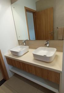 Ένα μπάνιο στο o som das ondas