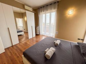 Katil atau katil-katil dalam bilik di SkyLoft Bergamo - Attico Chic con Panorama Unico +25 gambar