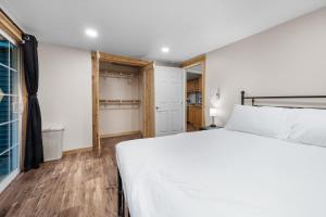 Ένα ή περισσότερα κρεβάτια σε δωμάτιο στο Cozy Home in Pittsfield