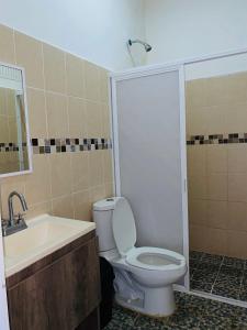 Ένα μπάνιο στο Hotel Bambu