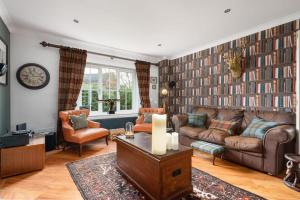 Posezení v ubytování Mistwood Manor