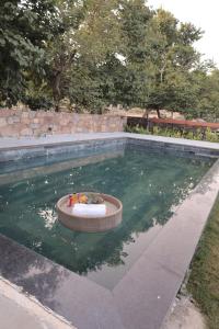 Πισίνα στο ή κοντά στο Hills and dales by Olivstays