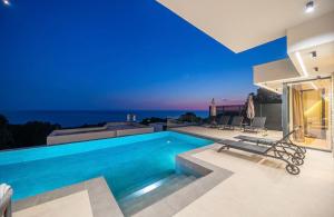 Πισίνα στο ή κοντά στο Sunny&calmhouse