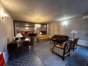 Posezení v ubytování Little Donkey