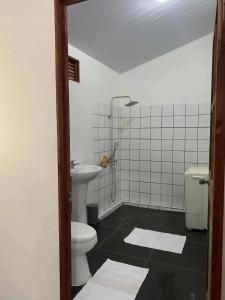 Ένα μπάνιο στο Atau Fare CK