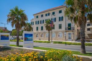 Gallery image of Riva Agava Split Waterfront in Split