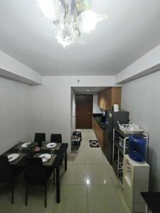 Fotografie z fotogalerie ubytování SHELL RESIDENCES-TOWER B UNIT 1122 by ISLANDFRONT HOSPITALITY v destinaci Sampong