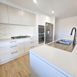 Kuchyň nebo kuchyňský kout v ubytování Coastal Getaway Batemans Bay