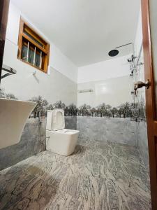 Ένα μπάνιο στο Shady Edge