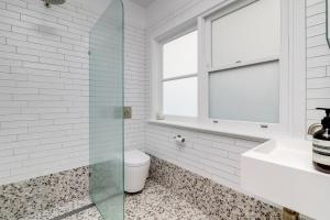 Ένα μπάνιο στο Trent Creek Retreat +11 φωτογραφίες