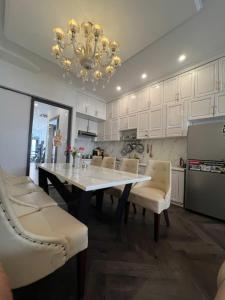 Kuchyň nebo kuchyňský kout v ubytování The Connect Villa - Vũng Tàu