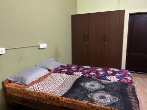 Postel nebo postele na pokoji v ubytování Classic Homes