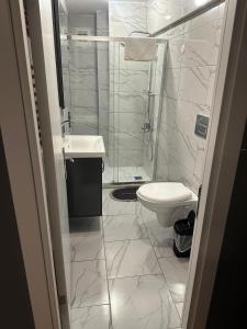 Et badeværelse på Besiktas Guest House