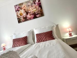 Photo de la galerie de l'établissement Luxury Apartment, à Făgăraş