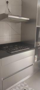 Kuchyň nebo kuchyňský kout v ubytování Aqua Seaview Holiday Homes Nyali Msa