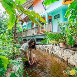 Zahrada ubytování โฮมสเตย์ พ่อหลวง แม่หลวง บ้านแม่ลาย + 10 fotografií