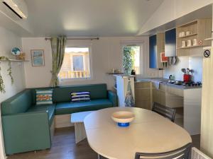 Η κουζίνα ή μικρή κουζίνα στο La Parenthèse