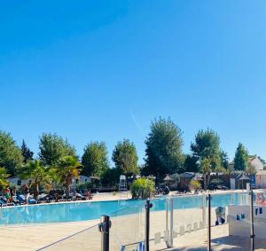 Πισίνα στο ή κοντά στο La Parenthèse