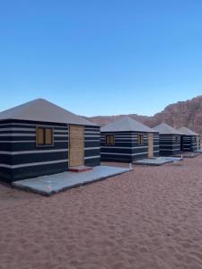 Naturlandskabet i nærheden af campingpladsen