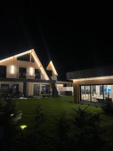 Budova, kde se chata nachází