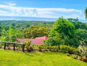 Gallery image of Bellavista House On The Hill in Mambajao